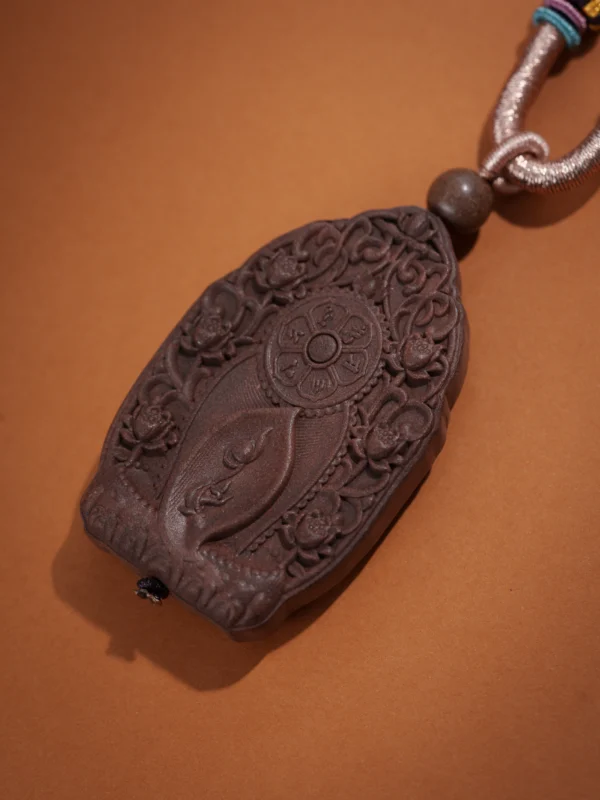 Qing Miao Xiang Incense Amitabha Buddha pendant