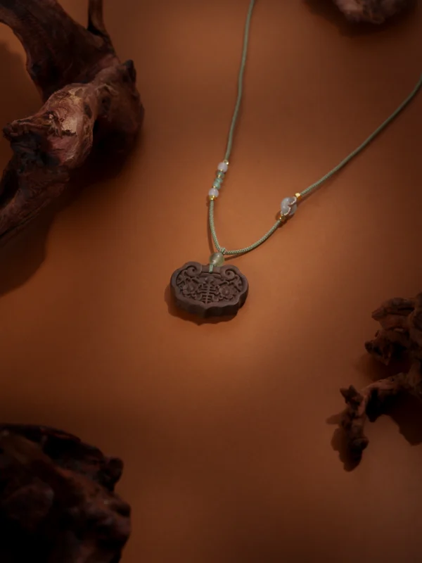 Qingmiao Xiang Incense Peace Lock Necklace